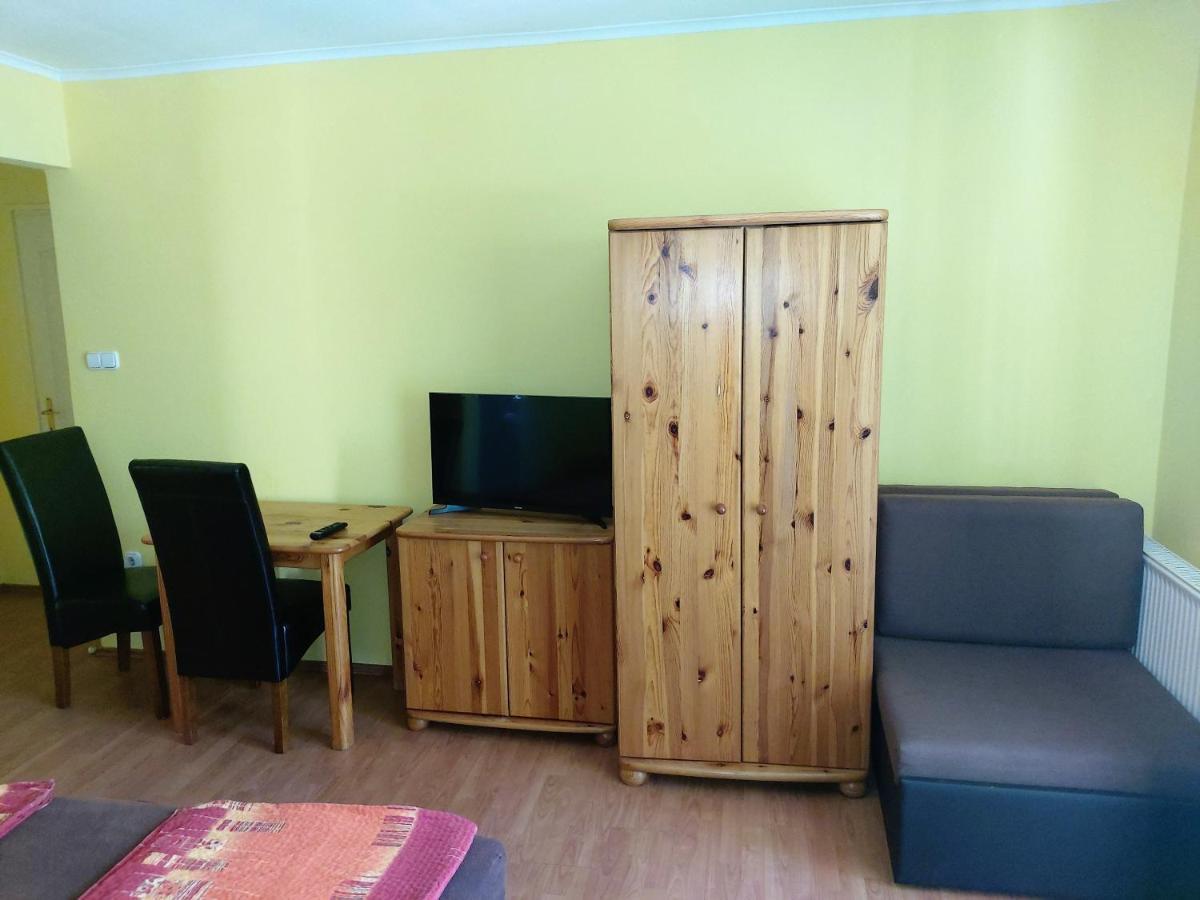 Ilona Apartmanhaz Шиофок Экстерьер фото