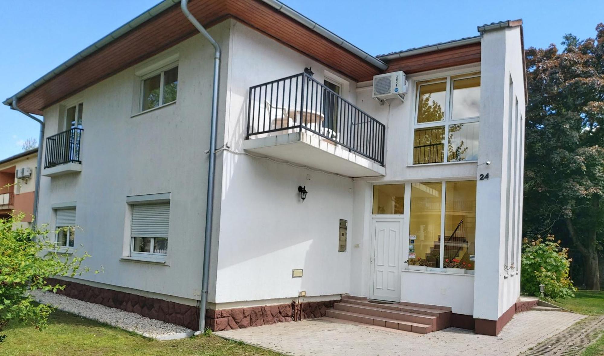 Ilona Apartmanhaz Шиофок Экстерьер фото