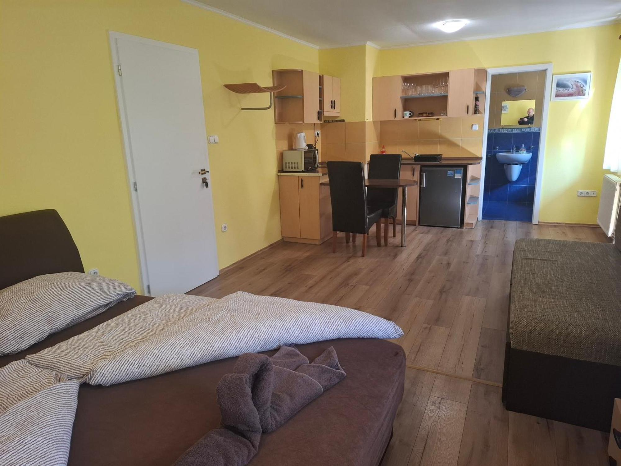 Ilona Apartmanhaz Шиофок Экстерьер фото