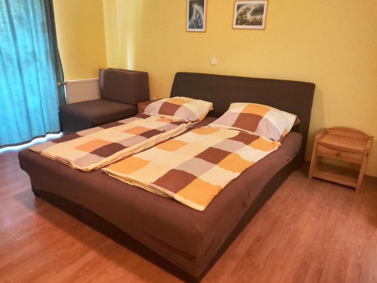 Ilona Apartmanhaz Шиофок Экстерьер фото